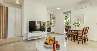 Apartamento 2 habitaciones en Baosici, Montenegro