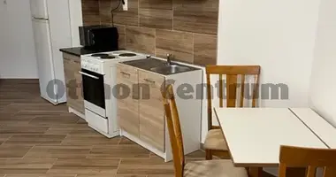 5 room apartment in Tolna, Hungary