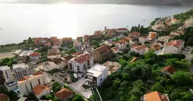 Apartamento 2 habitaciones en Tivat, Montenegro