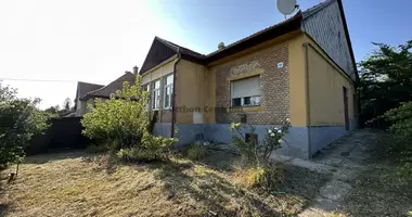 7 room house in Pecel, Hungary
