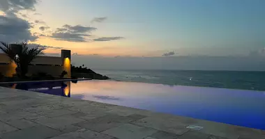 Villa 3 chambres avec Fenêtres double vitrage, avec Balcon, avec Meublesd dans Kyrenia, Chypre du Nord