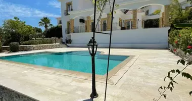 Villa  mit Parkplatz, mit Meerblick, mit Terrasse in Karavas, Nordzypern