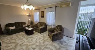 Квартира 3 комнаты в Сигетсентмиклош, Венгрия