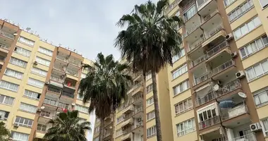 Apartamento 4 habitaciones en Menderes, Turquía