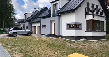 3 room house in Tarczyn, Poland