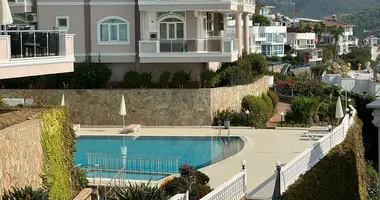4 room apartment with balcony, with furniture, with air conditioning in Demirtas, Turkey