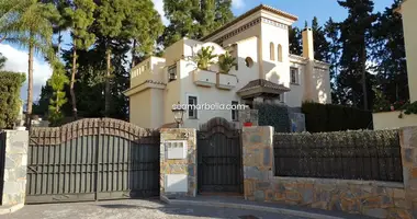 Villa 5 bedrooms in Marbella, Spain