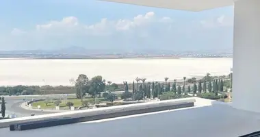 Mieszkanie 2 pokoi w Larnaka, Cypr