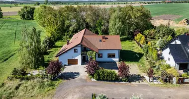 Casa en Steszew, Polonia