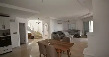 Villa 5 rooms with parking, with Swimming pool, with Меблированная in Alanya, Turkey