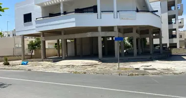 Propiedad comercial 250 m² en Larnaca, Chipre