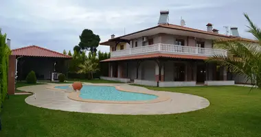 Villa 5 Zimmer mit Schwimmbad, mit Bergblick in Kallithea, Griechenland