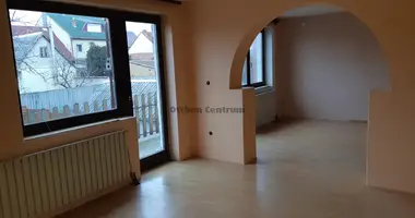6 room apartment in Egri jaras, Hungary