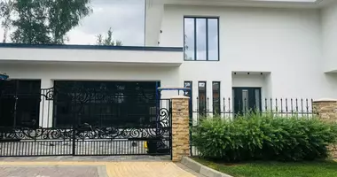 3 bedroom house in Central Federal District, Russia