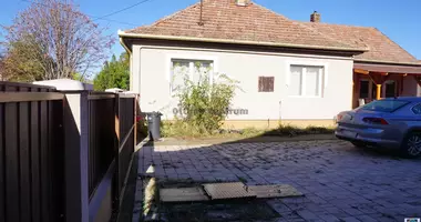 4 room house in Tiszanana, Hungary