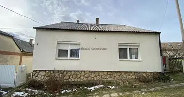 3 room house in Pecsvarad, Hungary