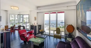 2 bedroom apartment in Nice, France