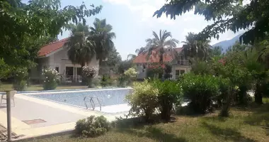 Villa 3 Zimmer mit Parkplatz, mit Schwimmbad, mit Bergblick in Alanya, Türkei