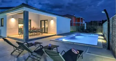 Villa 3 chambres dans Grad Pula, Croatie