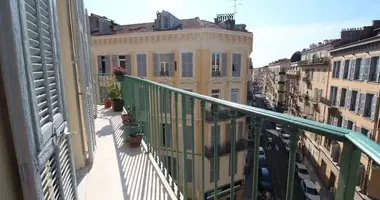 Appartement 3 chambres dans Nice, France