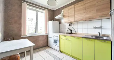 Wohnung 3 zimmer in Minsk, Belarus