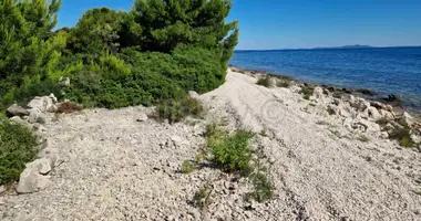 Plot of land in Opcina Vir, Croatia