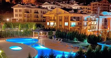 Wohnungen auf mehreren Ebenen 3 Schlafzimmer in Fethiye, Türkei