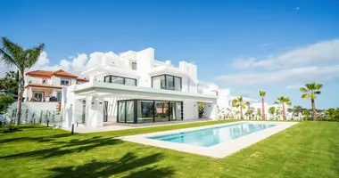 Villa  mit Balkon, mit Möbliert, mit Klimaanlage in Malaga, Spanien
