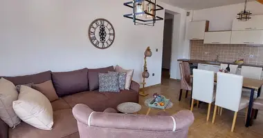 Doppelhaus 2 Schlafzimmer in Kumbor, Montenegro
