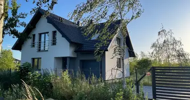 Dom 4 pokoi w Dziekanów Nowy, Polska