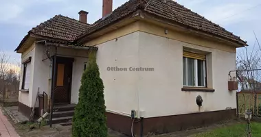 2 room house in Tapioszele, Hungary