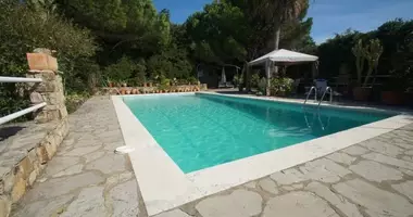 Villa  mit Möbliert, mit Klimaanlage, mit Terrasse in Spanien