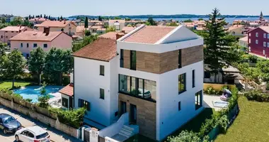 Villa 9 chambres dans Grad Pula, Croatie