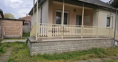 2 room house in Abony, Hungary