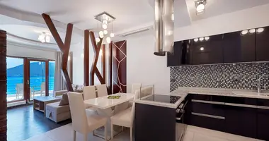 Apartamento 3 habitaciones en Risan, Montenegro