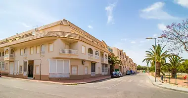 Apartamento 3 habitaciones en Torrevieja, Španjolska