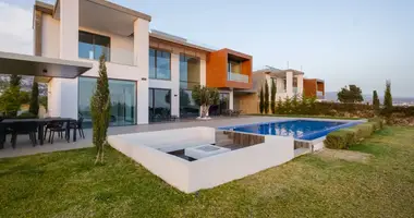 4 bedroom Villa in Peyia, Cyprus