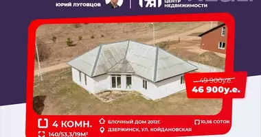 Casa de campo en Dzyarzhynsk, Bielorrusia