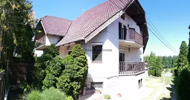 7 room house in Alsopahok, Hungary