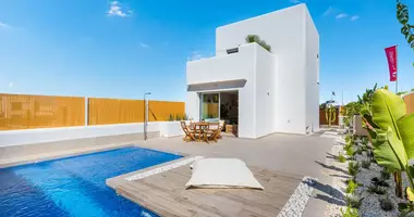 Bungalow 2 bedrooms with Balcony, with Air conditioner, with parking in Los Alcazares, Spain