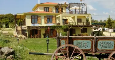 Villa 13 Zimmer mit Meerblick, mit Bergblick, mit Erste Küstenlinie in Nautilus, Griechenland