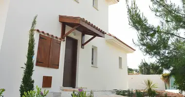 Villa 3 rooms in Pissouri, Cyprus