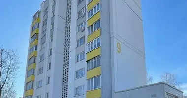 Apartamento 3 habitaciones en Saligorsk, Bielorrusia