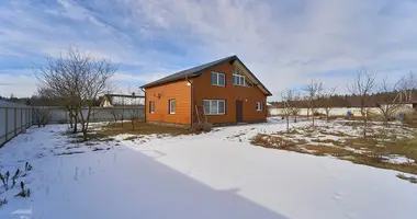 4 room house in Kalodziscanski sielski Saviet, Belarus