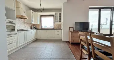 Commercial property 100 m² in Warsaw, Poland