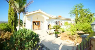 6 bedroom house in Konia, Cyprus