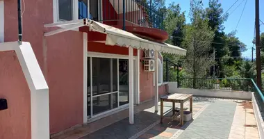 Cottage 2 bedrooms in Loutraki-Perachora-Agioi Theodoroi Municipality, Greece
