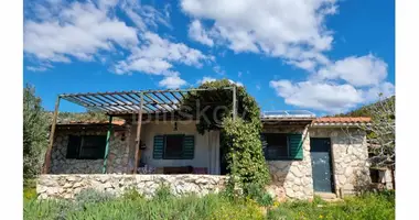 2 room house in Vrsine, Croatia