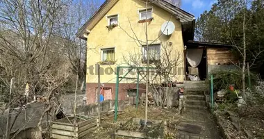 3 room house in Pilisszanto, Hungary