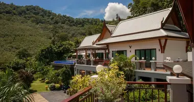 Villa 4 bedrooms in Rawai, Thailand